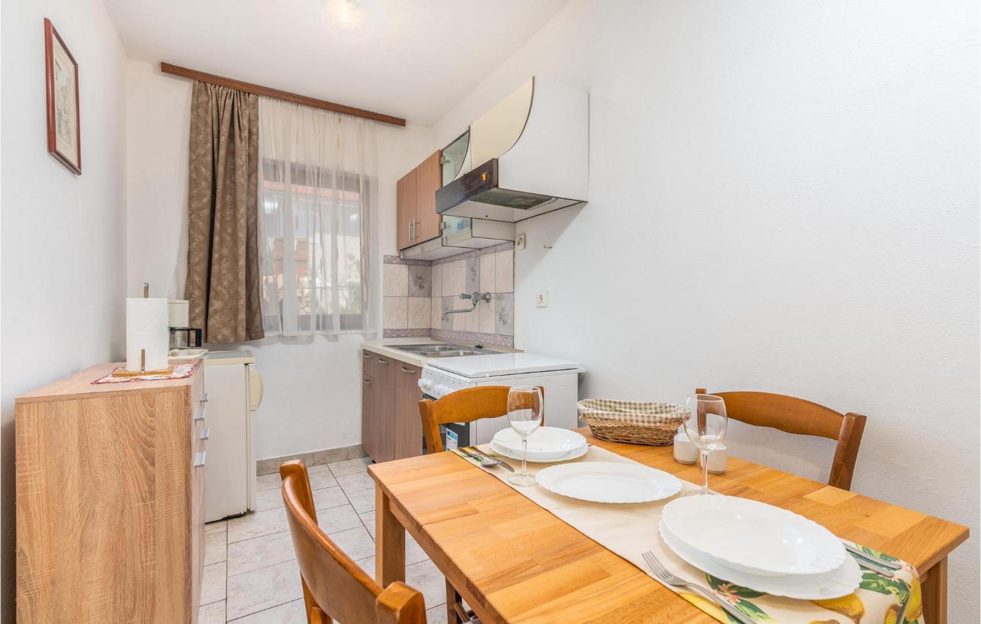 Gorgeous Apartment In Krk With Wifi 克尔克 外观 照片